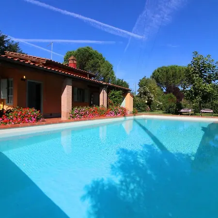 Pagliazzone Vila Bucine